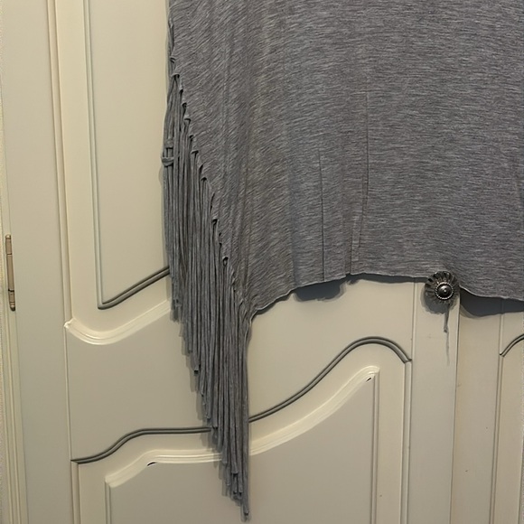Gray Fringe Tank Top Women’s Size Small - Picture 2 of 6